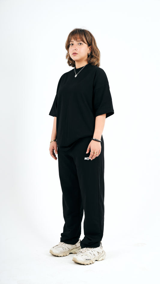 BLACK TSHIRT